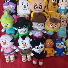 アンパンマンとキャラクターぬいぐるみなど24点セットの画像