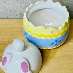 陶器小物入れの画像