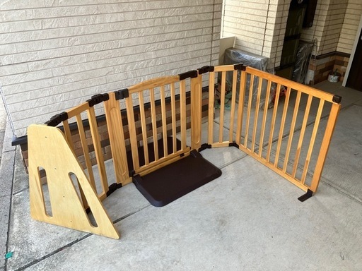 ベビーゲート　日本育児　おくだけとうせんぼ