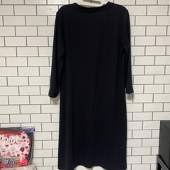 💛長めトップス ストレッチあり UNIQLOの画像