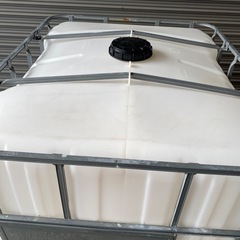 (受け渡し決まりました)1000ℓ貯水タンク の画像