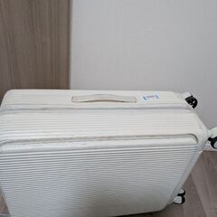 スーツケースあげますの画像