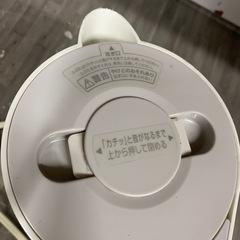 アイリスオーヤマ　電気ケトル　IKK-1000-W お湯　料理　の画像