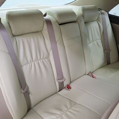✨🎉【車を買うなら今が超チャンス！】🎉✨ オトロン岐阜店イチオシ！大人気の『トヨタ クラウン ロイヤルサルーン』登場🎊最大10万円がお得🎊 期間限定キャンペーン実施中！の画像