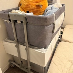 ベビーベッドの画像