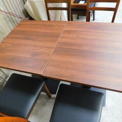 【JM739】業務用 カフェテーブル テーブル2台 チェア4脚付き 600mm×700mm 60cm×70cm H70cm 角ベース ダイニングテーブル リビング 2人掛け×2 店舗 レストラン オフィス 飲食店 木製 木目調 60 70 コーヒーテーブルの画像