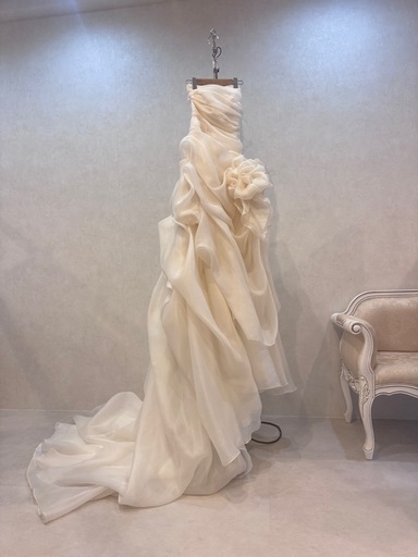 ウェディングドレス