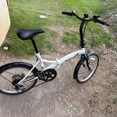 折りたたみ自転車の画像