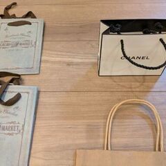 ブランド紙袋セット（CHANEL, Dior, Tiffany & Co. など）の画像