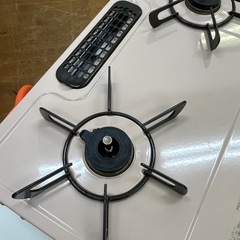 売れ筋商品!! LPガス用 60cmタイプ リンナイ 2020年 ガステーブル RT64JH2 左強火力 ピンク コンロ
の画像