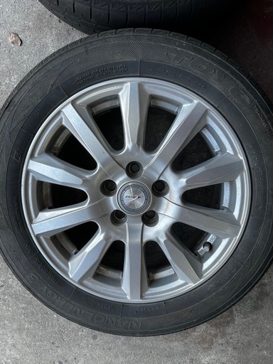 シエンタ等　185 60 15  タイヤホイール