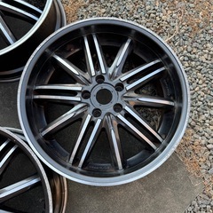 ESTATUS エステイタス STYLE-RT67 19インチ　8j +45 4本セットの画像