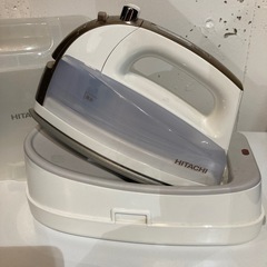 【ジモティー割】HITACHI 2021年製 コードレススチームアイロン（ID1267）の画像