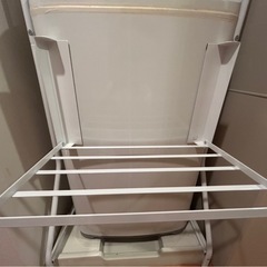 無料　洗濯機上収納棚の画像