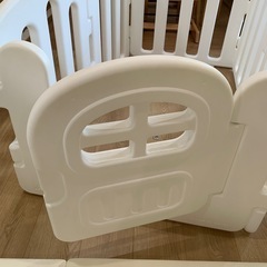 ifam ベビーゲート　6枚と扉1枚、オマケ2枚の画像