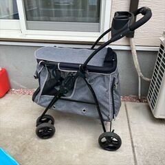 ジェックス　わんわんカート 中型犬用　ライトグレーの画像