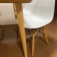 ダイニングテーブル＋チェア4脚セットの画像