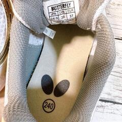  butterfly バタフライ

卓球シューズ

24.0cmの画像