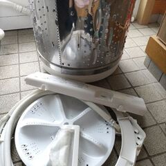 札幌市近郊の方限定！送料無料！ユーイング 冷蔵庫 UR-F110H 110Lとヤマダ 洗濯機 YWM-T60A1 6kgの画像