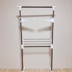 【部屋干しに！】ランドリーラック　2段　ハンガー掛け付きの画像