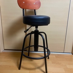 カウンターチェア・オットマンセットの画像