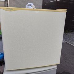 1ドア冷蔵庫と2ドア冷凍冷蔵庫の画像