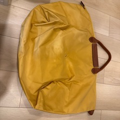 【美品】ロゴチャーム付き イエローナイロンバッグの画像
