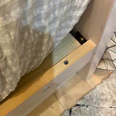 【すのこシングルベッド】可愛い色味ですの画像