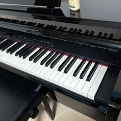 ヤマハ　YAMAHA 電子ピアノ　黒鏡面艶出し仕上げ　グラビノーバ　CLP-470　　の画像