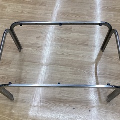 【トレファクマーケット久喜店】状態が悪いので安価で販売中！　ローテーブル(ガラス天板)の画像