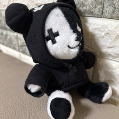 YouTube レトルト　グッズ　ぬいぐるみ　白黒の画像