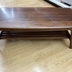 【トレファクマーケット久喜店】起立木工　ローテーブル（ウォールナット材）の画像