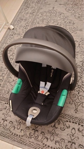 サイベックスCybex Aton S2 ブラックBase One&新生児インレイ