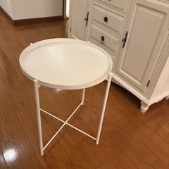 IKEA 家具　GLADOM グラドム トレイテーブルの画像