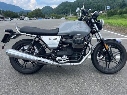 中古車　　モトグッツィ　V7Ⅲミラノ