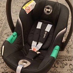サイベックスCybex Aton S2 ブラックBase One&新生児インレイ 付き
　　の画像