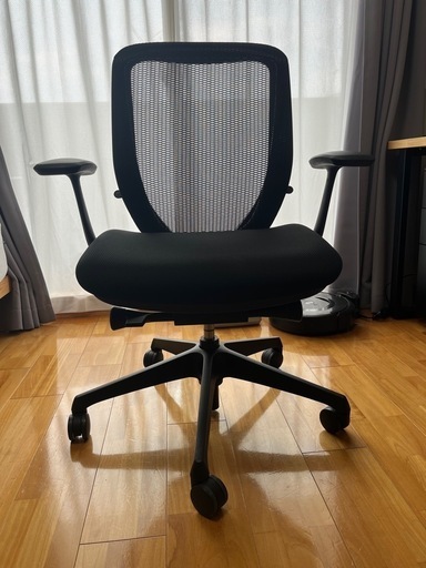 オカムラ　シルフィー