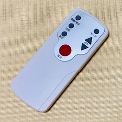 電動小型静音フィットネスバイク（エアロバイク）の画像