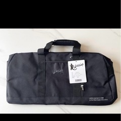 ☆【新品】ラーキンス、ボストンバッグ☆の画像