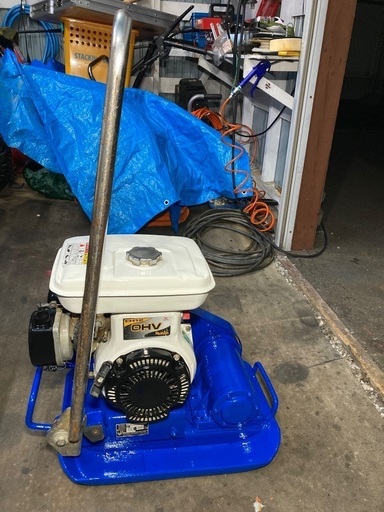 プレートコンパクター