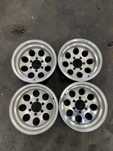 ミッキートンプソン風　16インチホイール