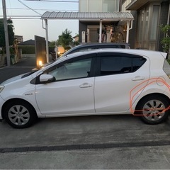 アクア　車検来年8月　73000キロの画像
