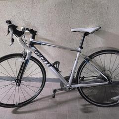 Giant Defy 2 ALUXX ロードバイクの画像