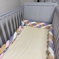 ベビーベッド,マットレスx2,シートx3, クッション,セットの画像