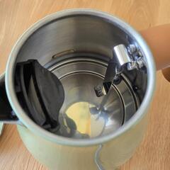 デロンギ 電気ケトルの画像