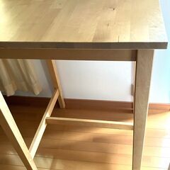 IKEA 木製バーテーブル BJÖRKUDDEN  ハイテーブル　バーチの画像