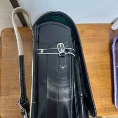 黒の合成皮革ランドセルの画像