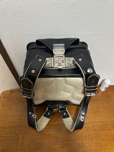 黒の合成皮革ランドセル (田中) 比良のキッズ用品《子供用バッグ