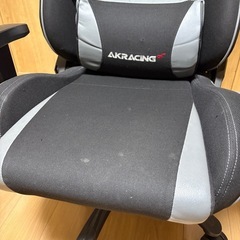 ゲーミングチェアの画像