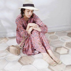 【新品】Vivian スクエアトゥ華奢ストラップトングフラットサンダル　カーキ　Lの画像